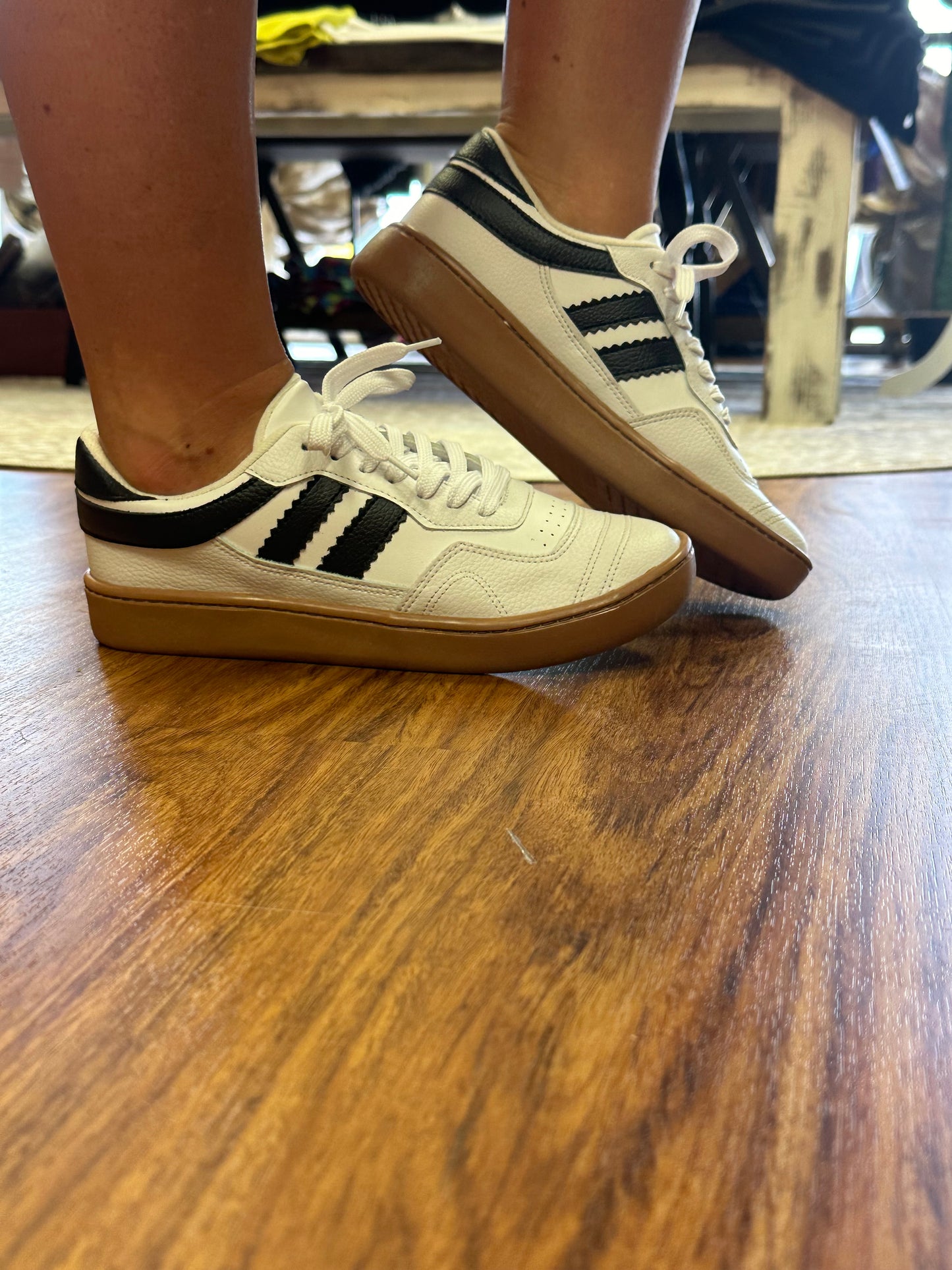 Miel 72-Maker’s Shoes
