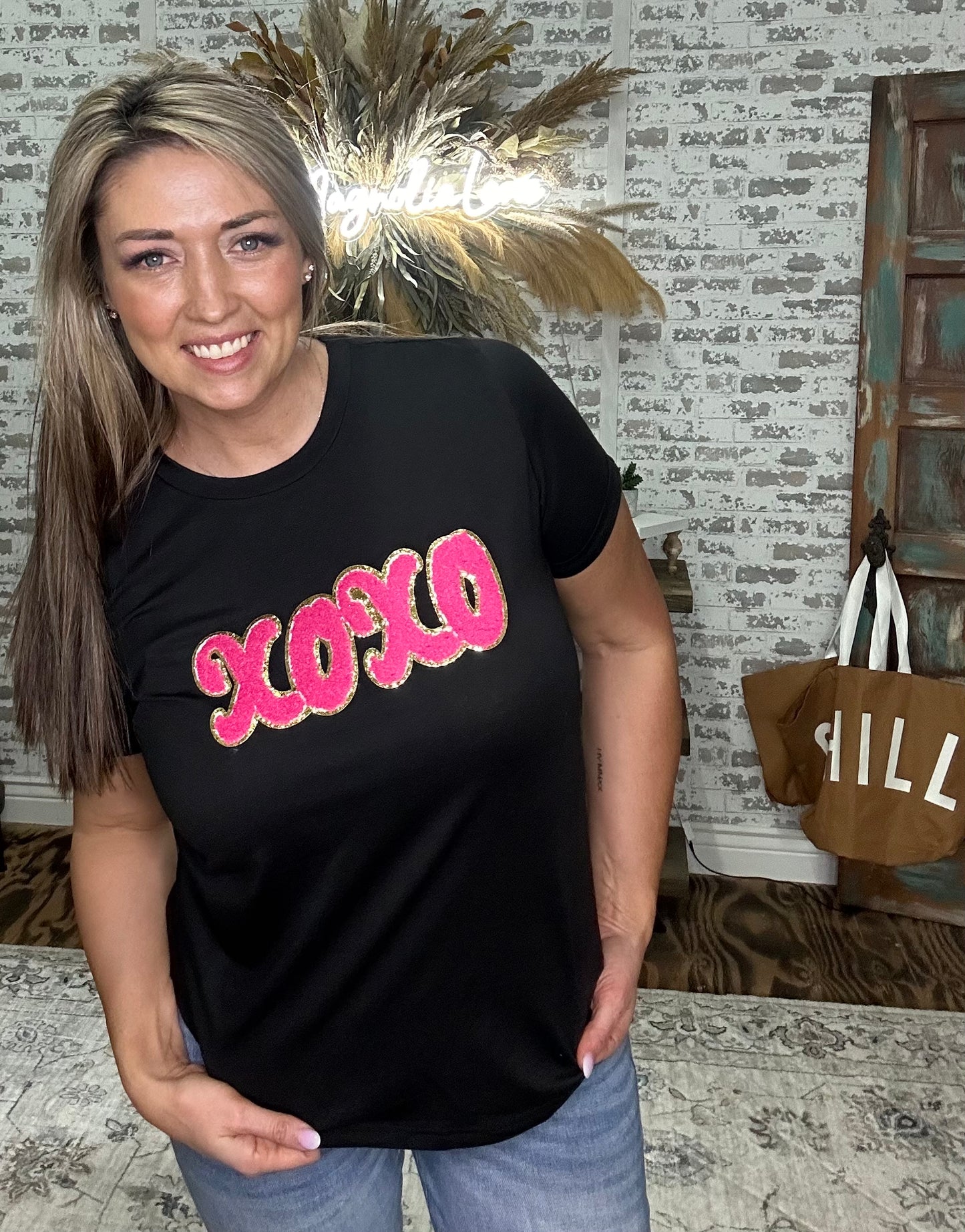 xoxo Glitter Chenille Graphic Valentine Tee
