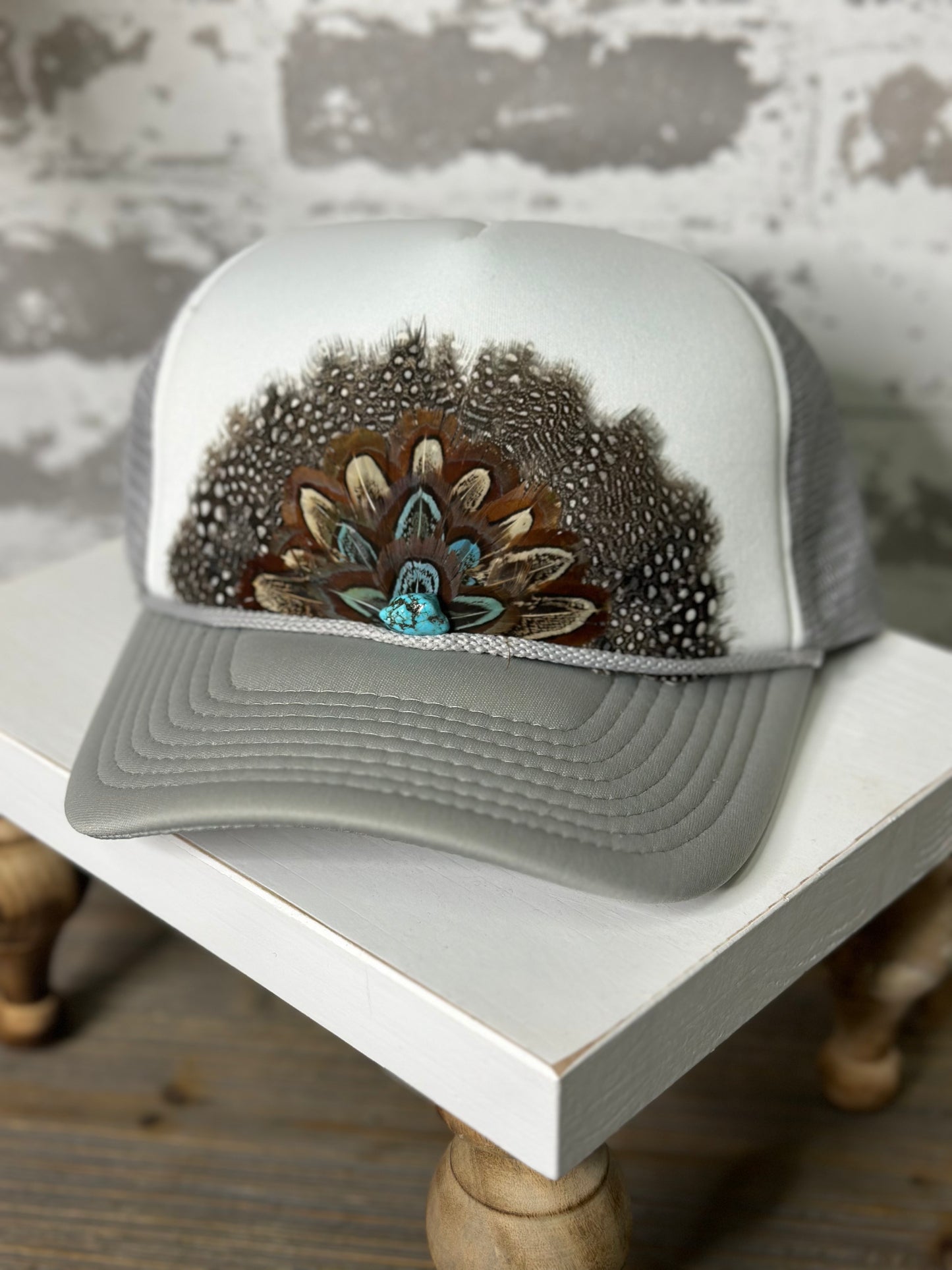 Retro Feather Trucker Hat (grey)