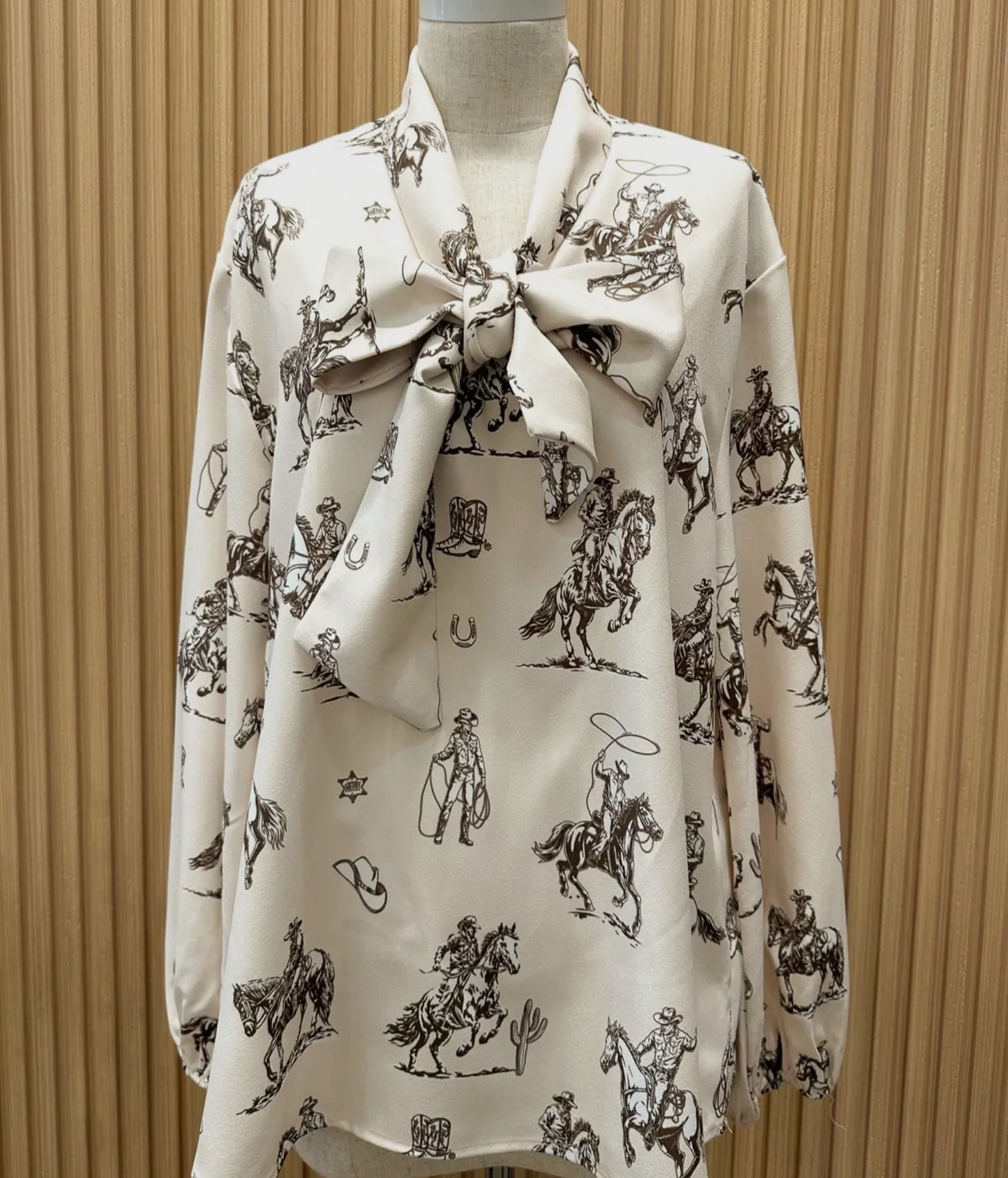 Vaquero Bow Tie Blouse