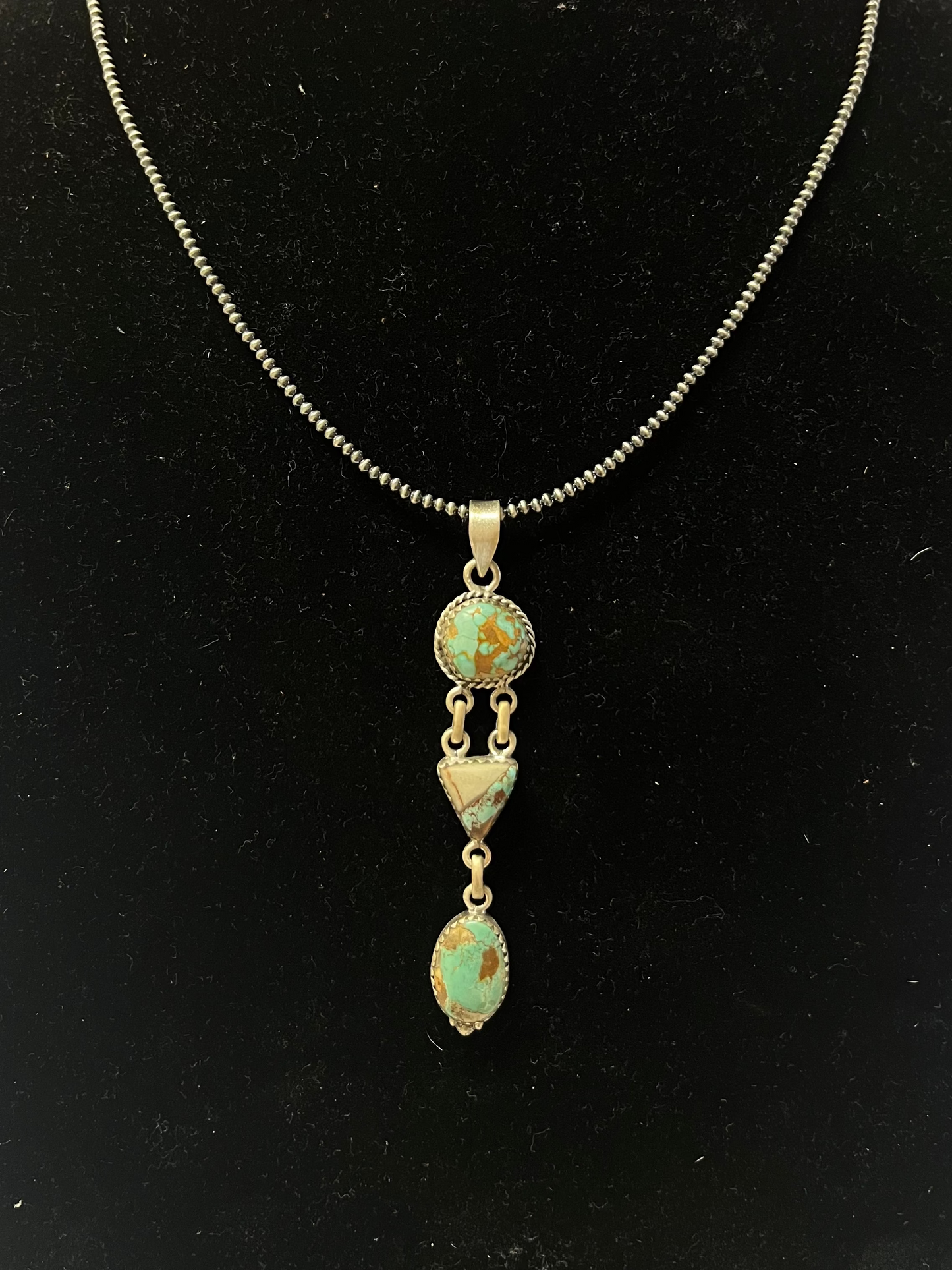 The Willa Pendant